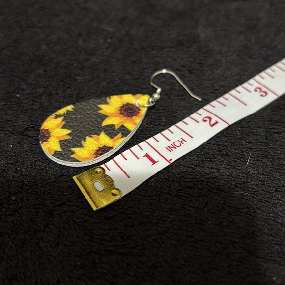 Sunflower earrings | Sunflowers | Lightweight Foam Earrings | sunflowers - Picture 2 of 6